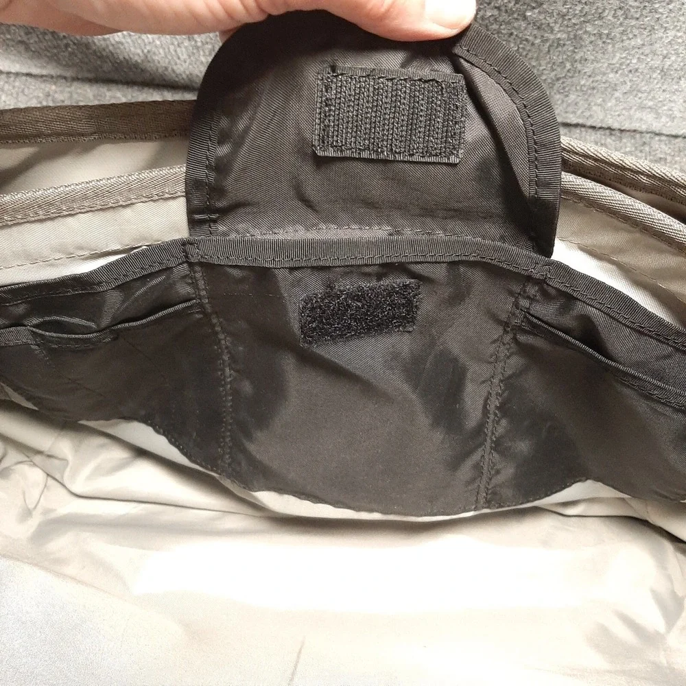 Timbuk2 Command Laptop Messenger Bag Medium Black & Grey Crossbody READ